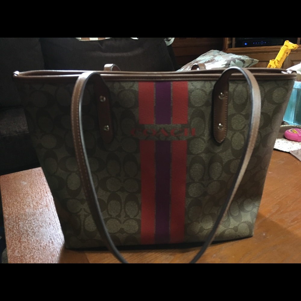 Coach zip top shoulder tote bag